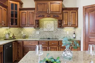 3895 Shorebird Ct, Oshkosh, WI 54904 - Photo 9