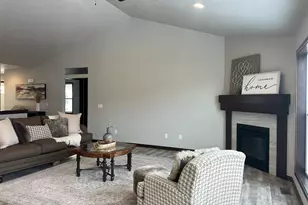 3668 E Gladiolus Pl, Appleton, WI 54913 - Photo 3