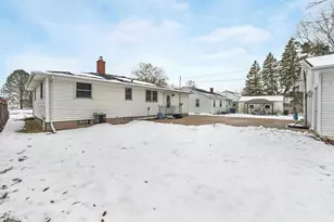 1035 Ethel Ave, Green Bay, WI 54303 - Photo 33