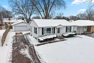 489 Oaklawn Ave, Green Bay, WI 54304 - Photo 1