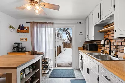 489 Oaklawn Avenue, Green Bay, WI 54304 - Photo 7