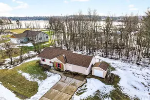 1025 Mill Pond Cir, Weyauwega, WI 54983 - Photo 39