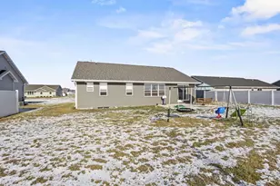 3393 E Rubyred Dr, Appleton, WI 54913 - Photo 31