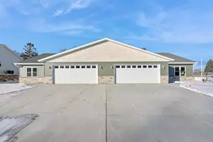 128 Evergreen Ln, Chilton, WI 53014 - Photo 13