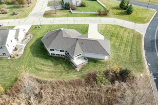 1690 Gateway Meadows Ln, Neenah, WI 54956 - Photo 23