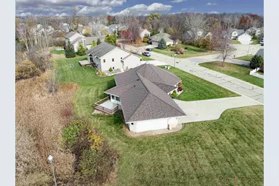 1690 Gateway Meadows Lane, Neenah, WI 54956 - Photo 21
