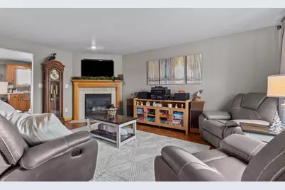 708 Saunders Road, Kaukauna, WI 54130 - Photo 5