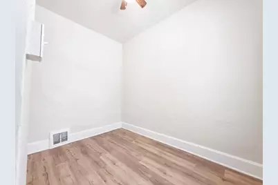 1405 Day Street, Green Bay, WI 54302 - Photo 9