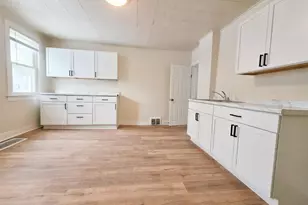 1405 Day St, Green Bay, WI 54302 - Photo 3