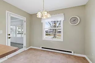 2324 Wisconsin St, Oshkosh, WI 54901 - Photo 9