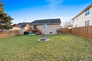 616 W 10th St, Kaukauna, WI 54130 - Photo 37