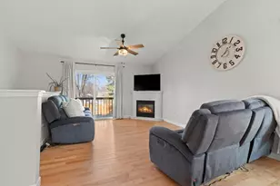 616 W 10th St, Kaukauna, WI 54130 - Photo 3