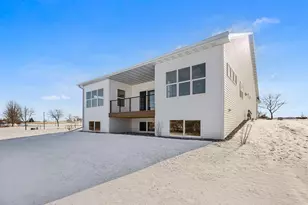 541 Security Blvd, Green Bay, WI 54313 - Photo 11