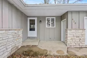 439 Monroe St, Oconto, WI 54153 - Photo 7