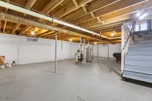 439 Monroe St, Oconto, WI 54153 - Photo 35