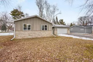 439 Monroe St, Oconto, WI 54153 - Photo 5