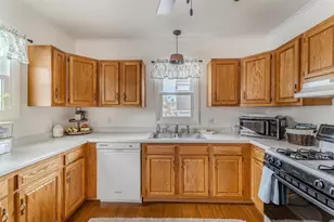 1127 Jefferson St, Oshkosh, WI 54901 - Photo 13