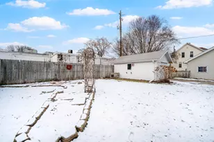 1127 Jefferson St, Oshkosh, WI 54901 - Photo 31