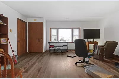 N8095 Lakeshore Drive, Fond du Lac, WI 54937 - Photo 9