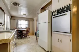 118 Coleman St, Marinette, WI 54143 - Photo 11