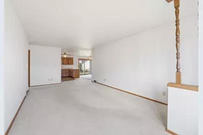 637 E Scott Street, Fond du Lac, WI 54935 - Photo 5