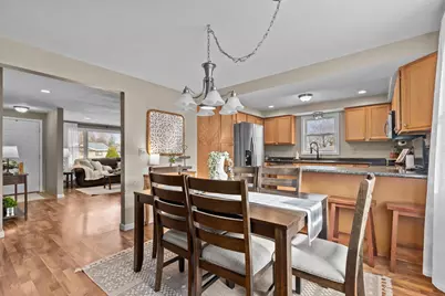 978 Evans Street, Neenah, WI 54956 - Photo 7