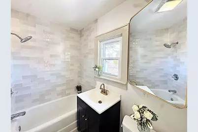 1633 Burdick Street, Oshkosh, WI 54901 - Photo 11