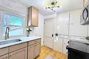 1633 Burdick St, Oshkosh, WI 54901 - Photo 5