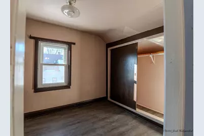 736 W 8th Street, Appleton, WI 54914 - Photo 17