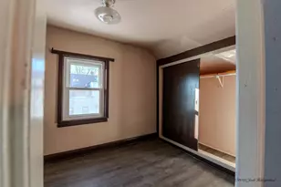 736 W 8th St, Appleton, WI 54914 - Photo 17