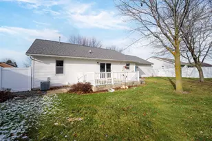 1820 Basswood Ln, Little Chute, WI 54140 - Photo 29