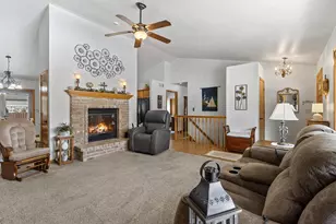 1615 Shallow Creek Ct, Green Bay, WI 54313 - Photo 17