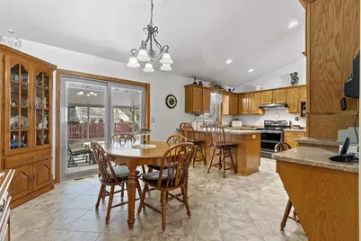 1615 Shallow Creek Court, Green Bay, WI 54313 - Photo 9