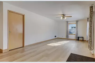 1312 Glenview Avenue, Kaukauna, WI 54130 - Photo 9