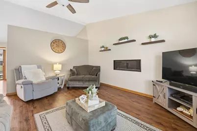 109 Nicole Lane, Wrightstown, WI 54180 - Photo 3