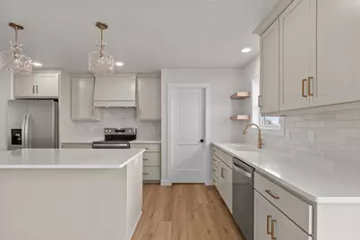 N3976 Wettering Way, Kaukauna, WI 54130 - Photo 5