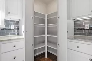 1735 Red Oak St, Green Bay, WI 54313 - Photo 15