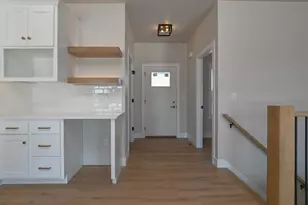 2041 Red Fox Ln, Kaukauna, WI 54130 - Photo 5