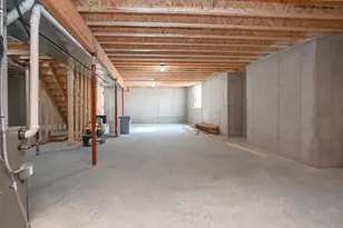 2041 Red Fox Ln, Kaukauna, WI 54130 - Photo 51