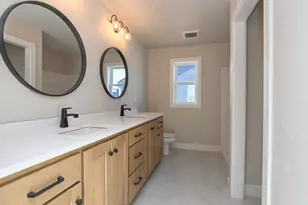 2041 Red Fox Ln, Kaukauna, WI 54130 - Photo 33