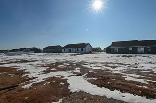 2041 Red Fox Ln, Kaukauna, WI 54130 - Photo 53