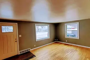 1405 S Walden Ave, Appleton, WI 54915 - Photo 5