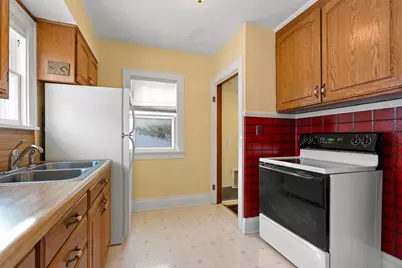 714 Maple Street, Neenah, WI 54956 - Photo 9