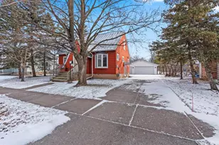 714 Maple St, Neenah, WI 54956 - Photo 35