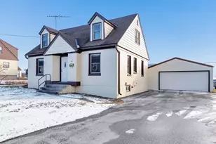 94 E North Water St, Algoma, WI 54201 - Photo 23