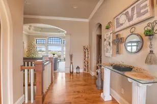 581 Royal Saint Pats Dr, Wrightstown, WI 54180 - Photo 7