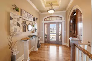 581 Royal Saint Pats Dr, Wrightstown, WI 54180 - Photo 5