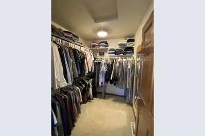 1713 Oak Hollow Lane, Neenah, WI 54956 - Photo 19