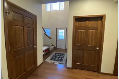 1713 Oak Hollow Lane, Neenah, WI 54956 - Photo 9