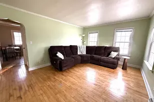 702 W 20th Ave, Oshkosh, WI 54902 - Photo 9